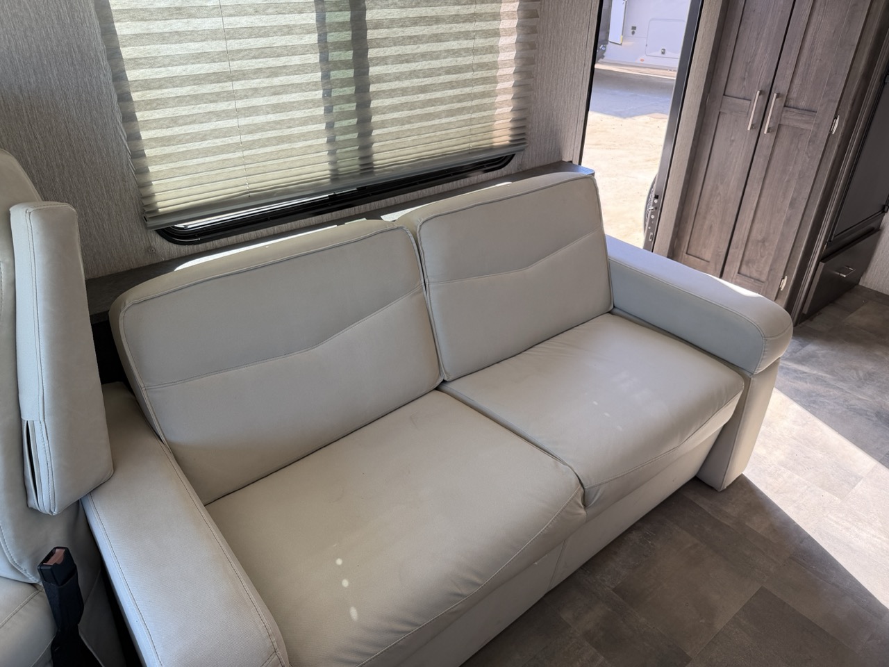 2023 Coachmen Pursuit 31BH - Image 7