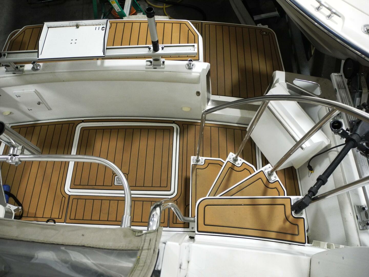 2000 Carver 404 - Image 6