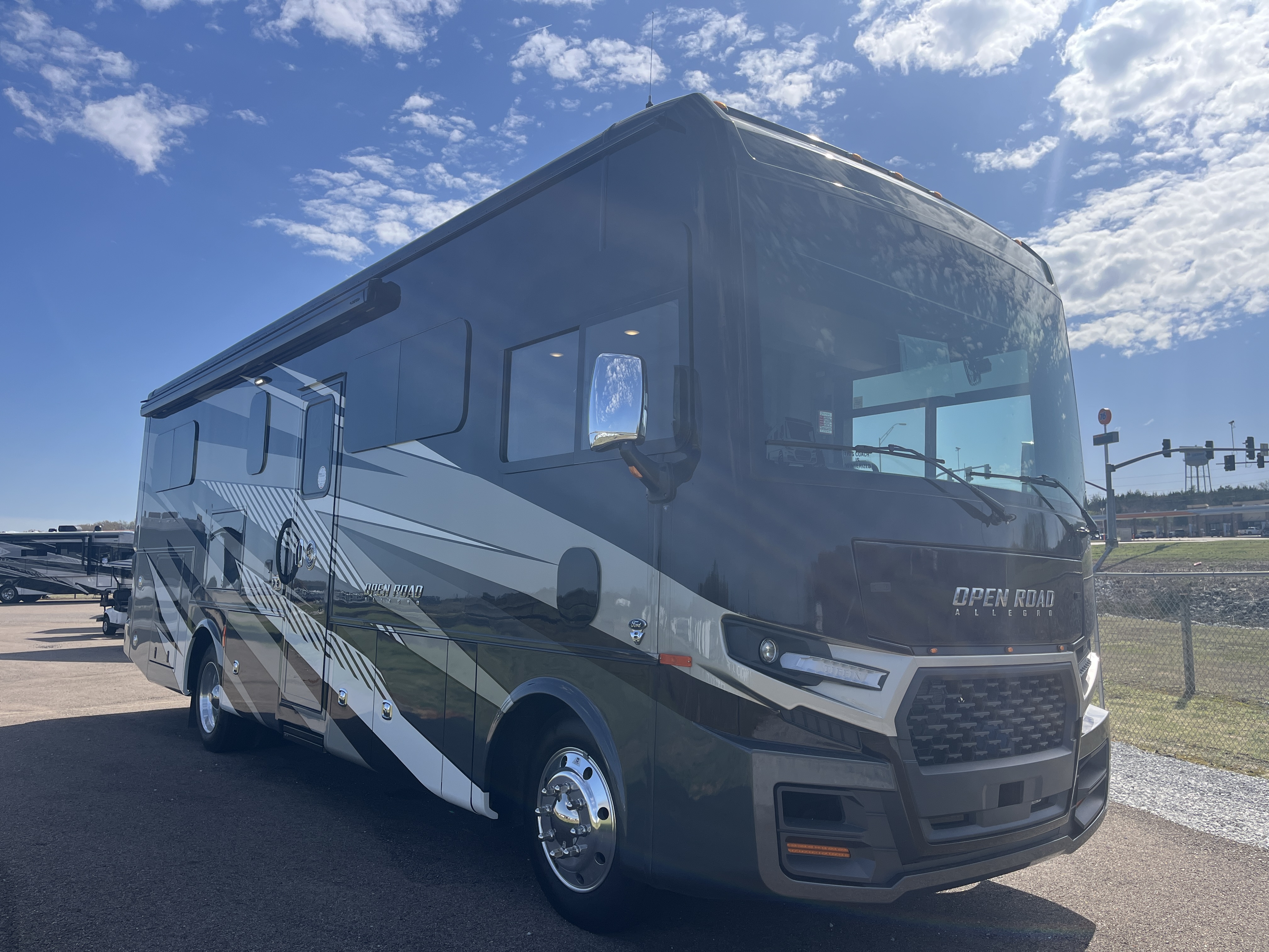 2026 TIFFIN ALLEGRO 29 NA - Image 1