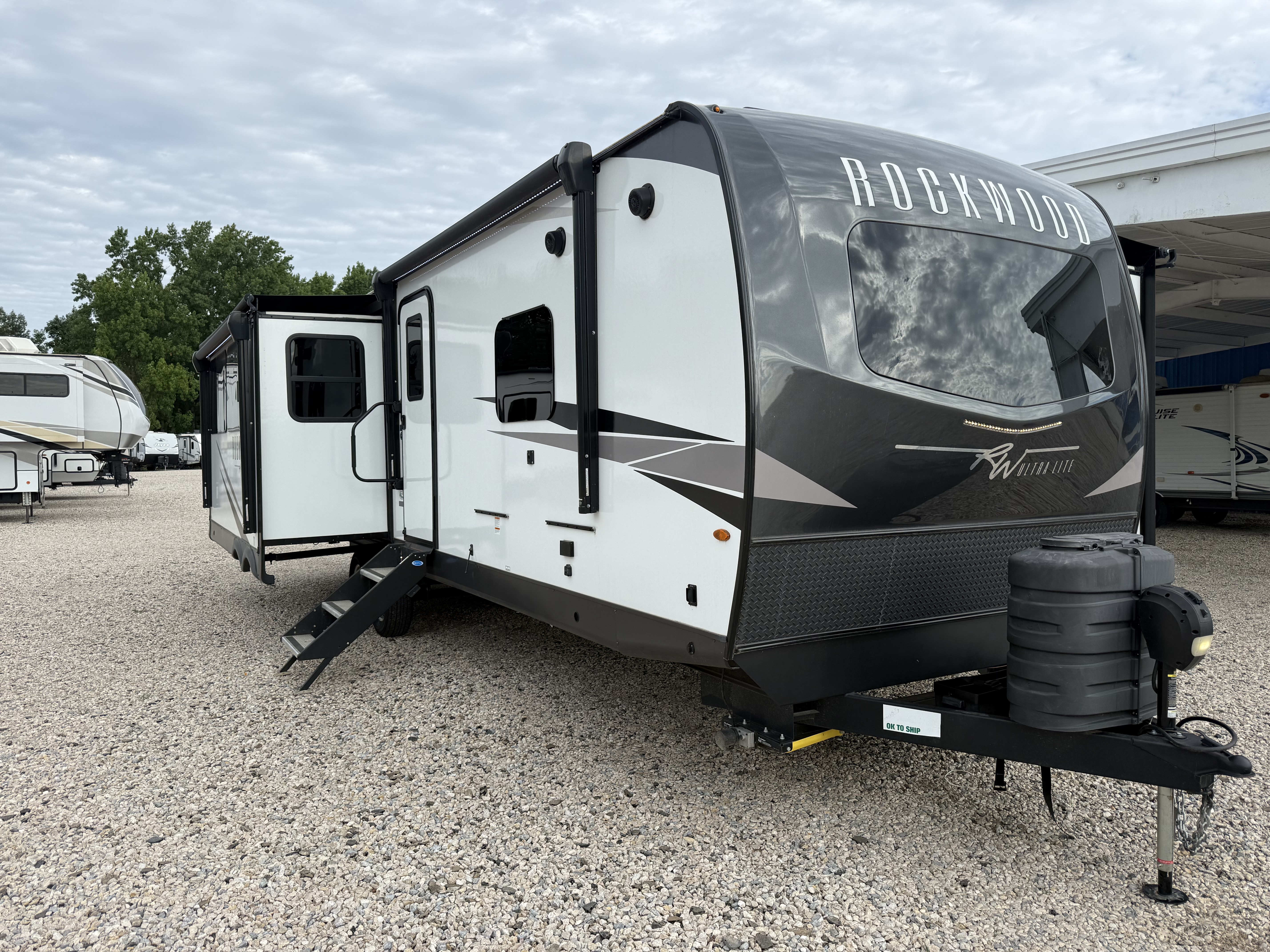 2024 Forest River Rockwood Ultra Lite 2906BS - Image 1