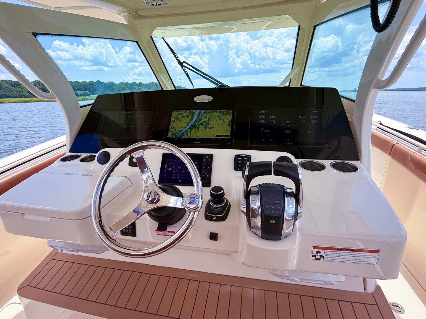 2020 Scout 380 LXF - Image 70