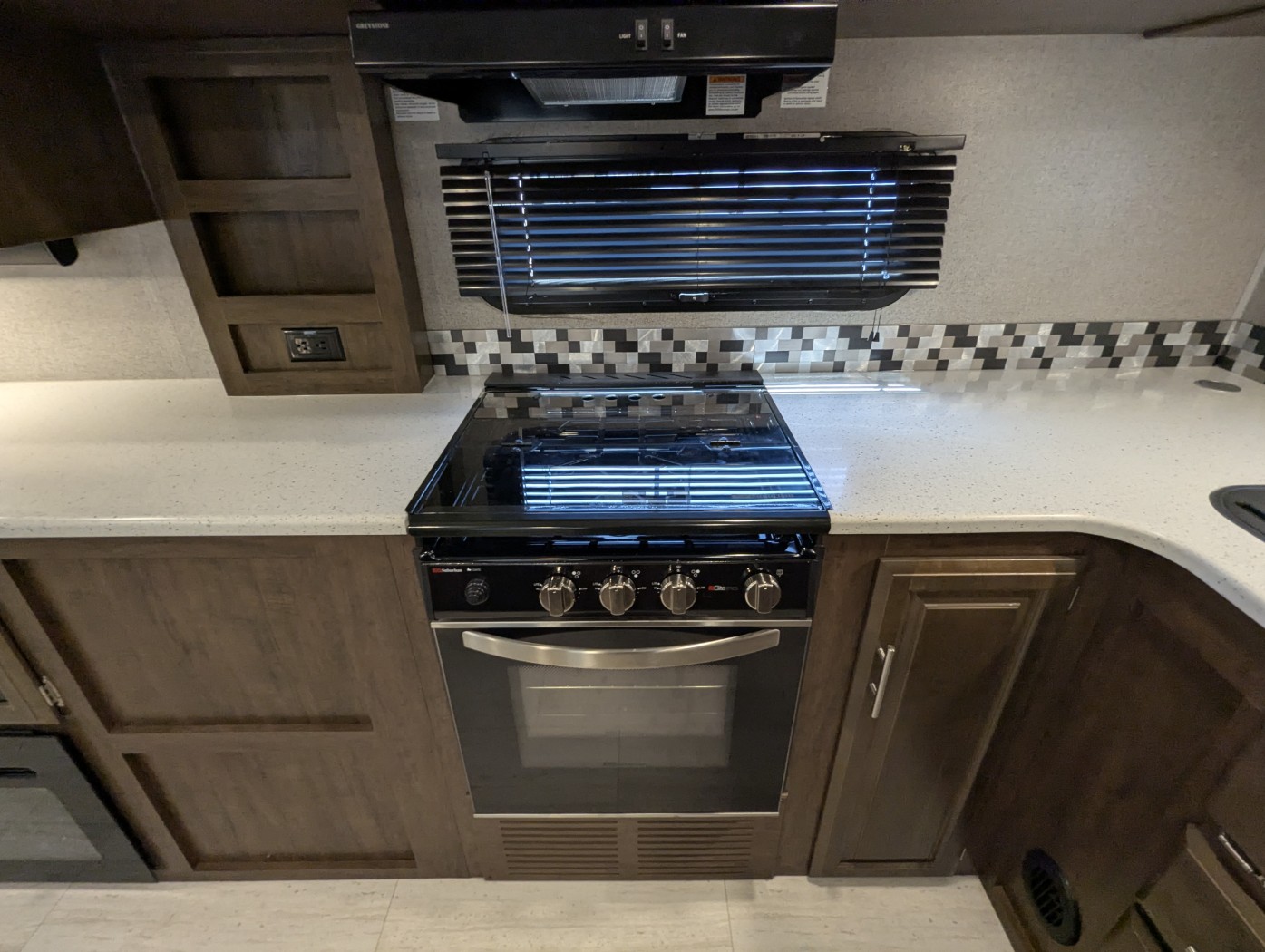 2021 Forest River Rockwood Ultra Lite 2902SW - Image 34