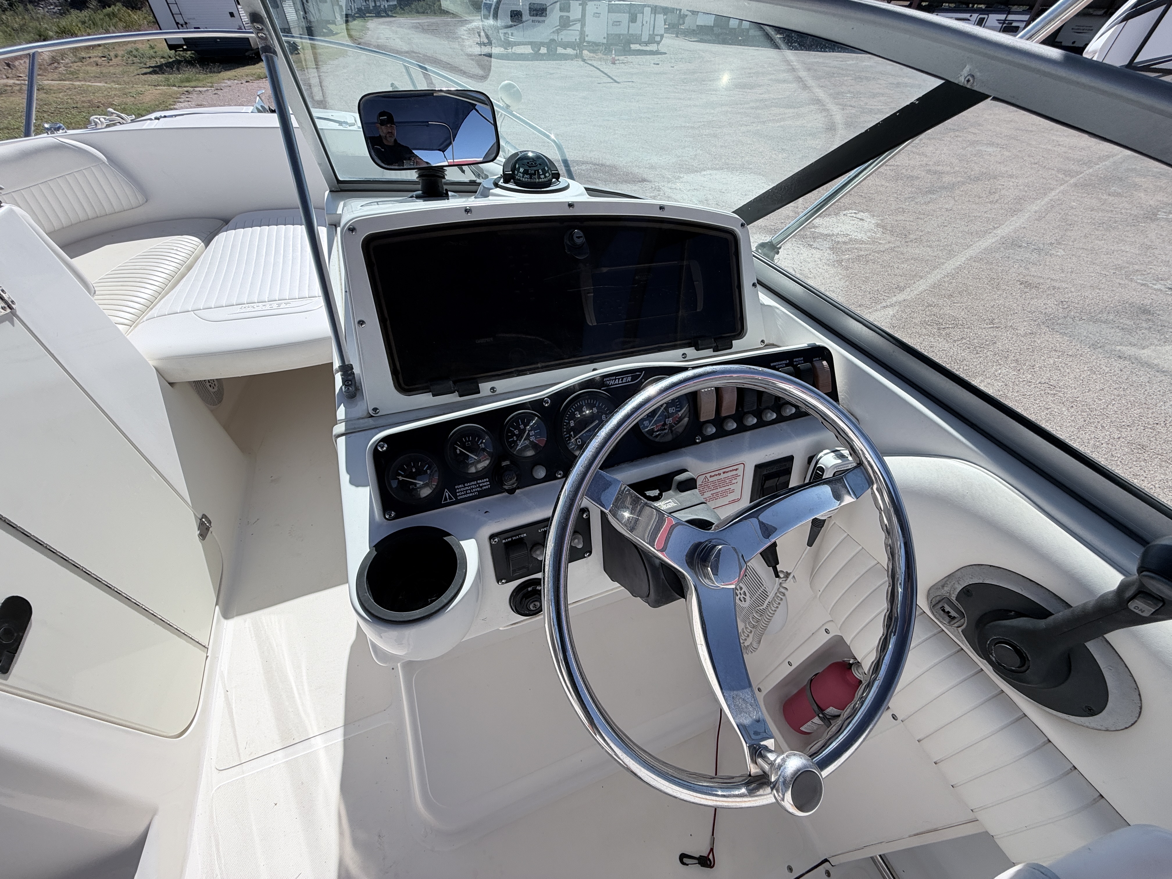 2003 BOSTON WHALER 210 VENTURA - Image 20