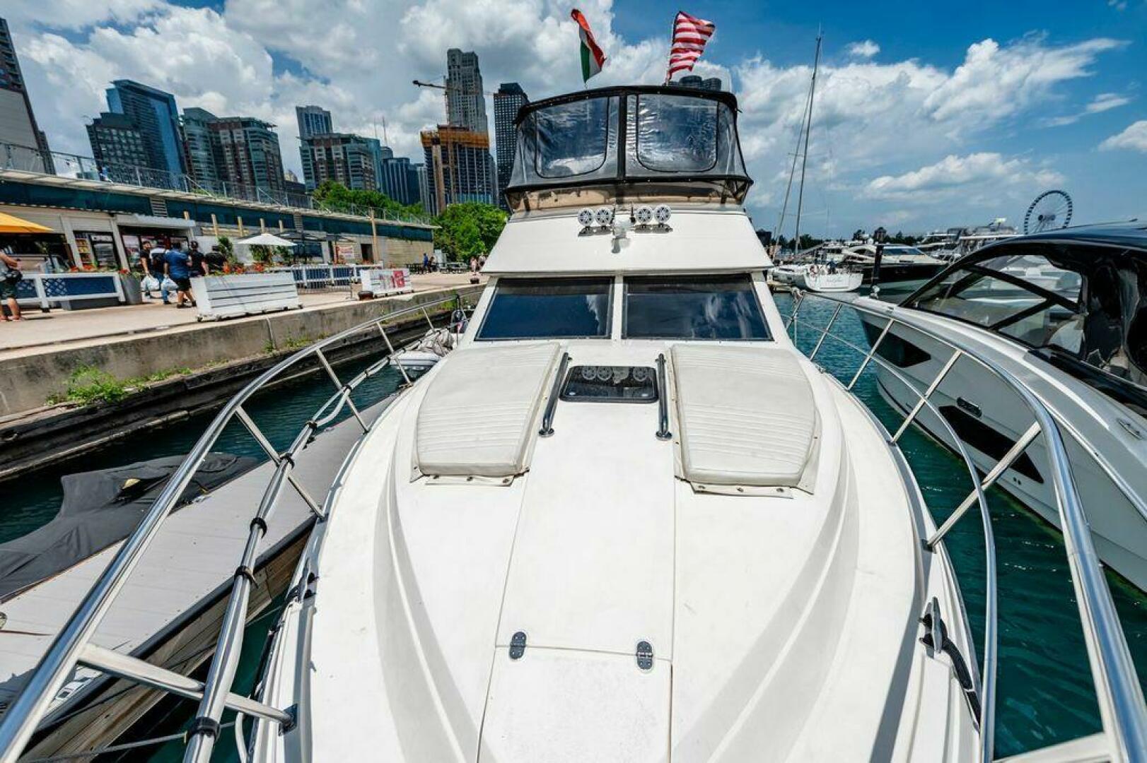 1991 Cruisers Yachts 3850 Aft Cabin - Image 4