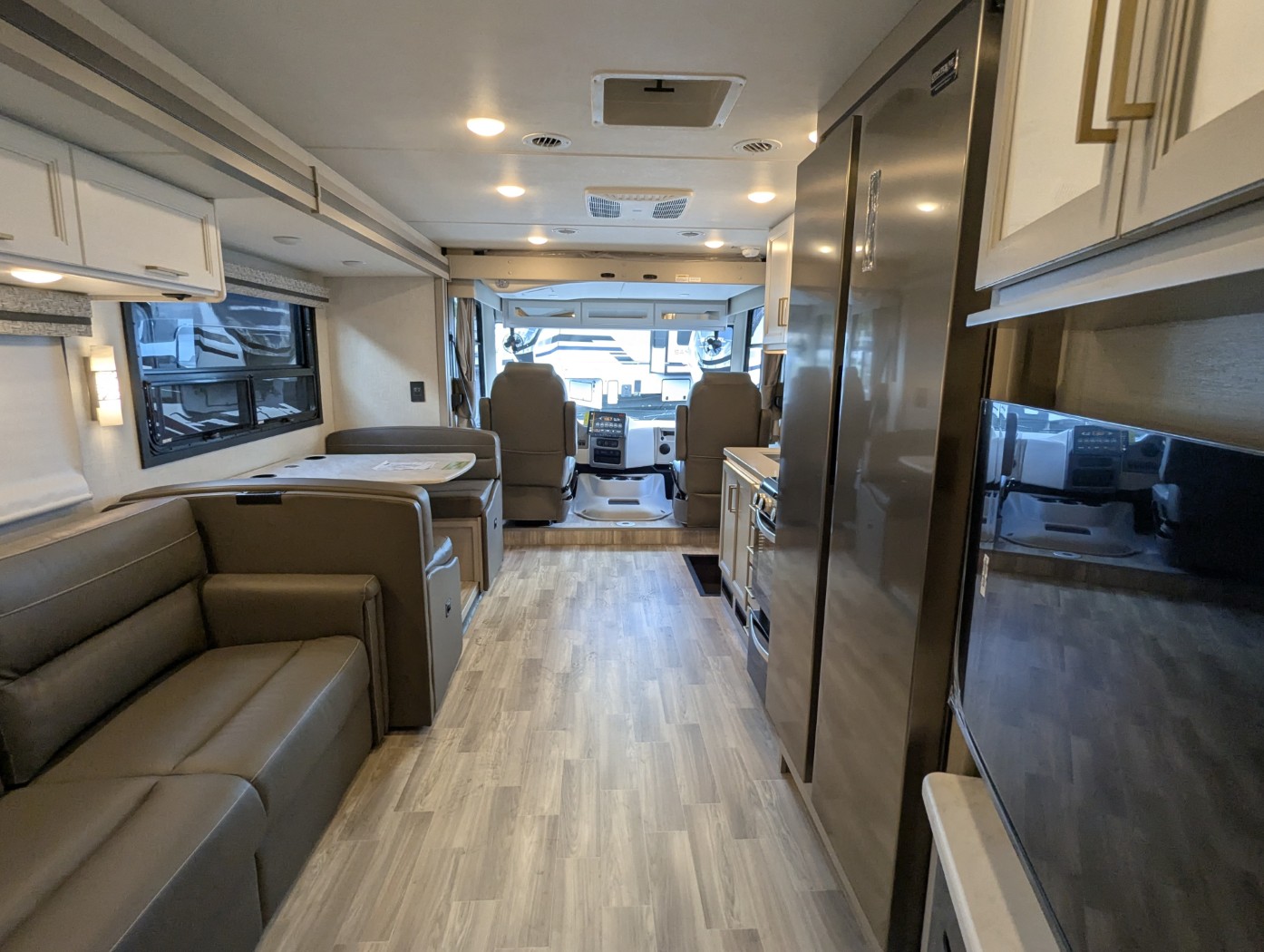 2026 Thor Motor Coach Windsport 35G - Image 31