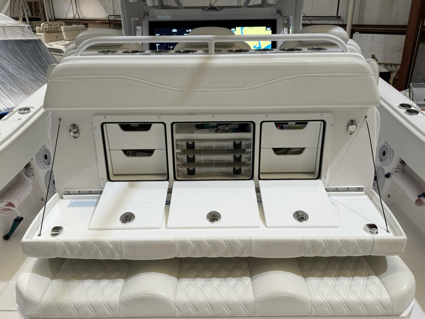 2022 Invincible 39 Open Fisherman - Image 29