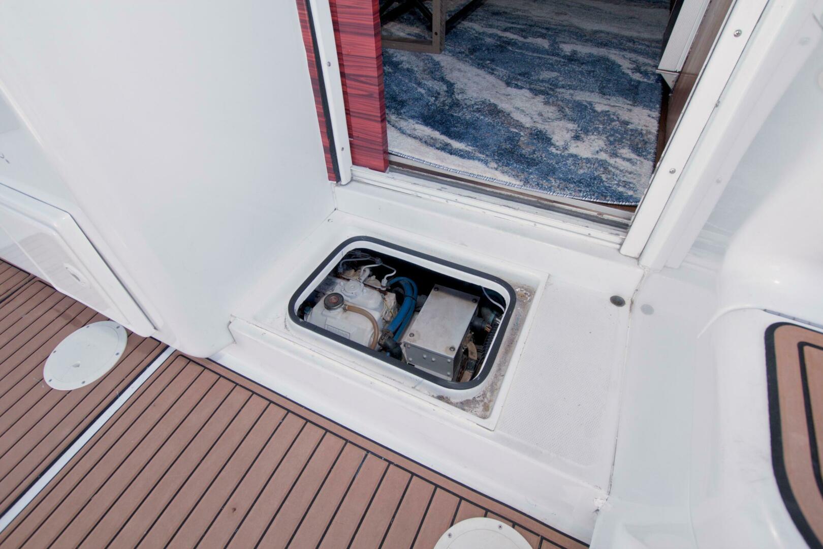 1998 Luhrs 36 Convertible - Image 72