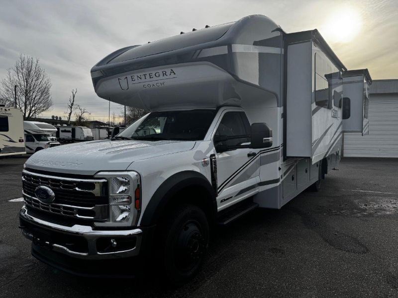 2026 Entegra Coach Esteem XL 32U - Image 2