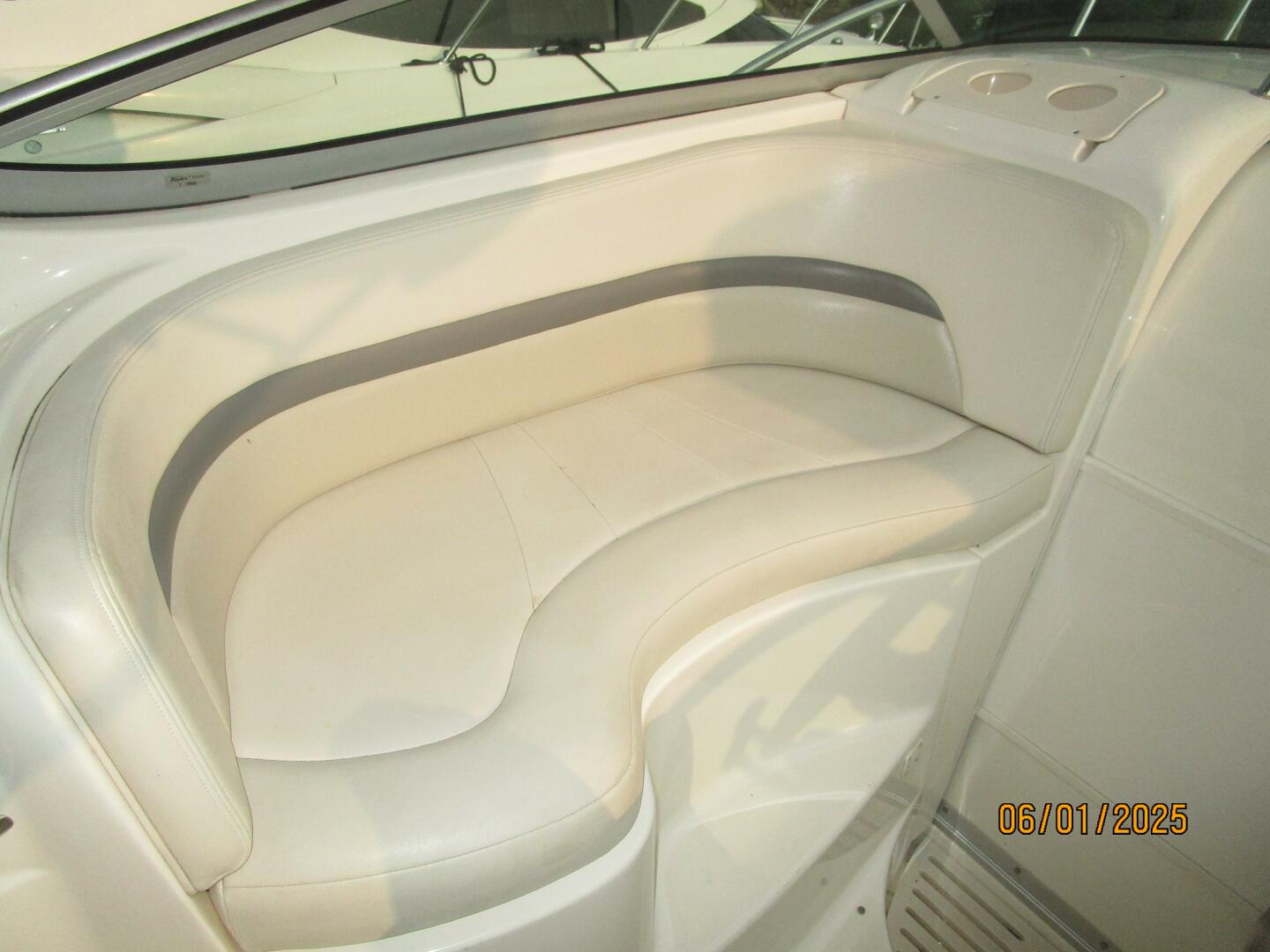 2006 Chaparral Signature 290 - Image 9