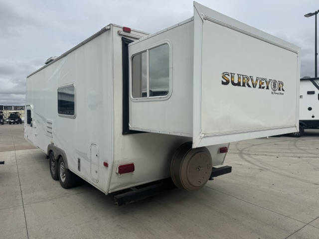 2009 Forest River Surveyor SV-235RKS - Image 5