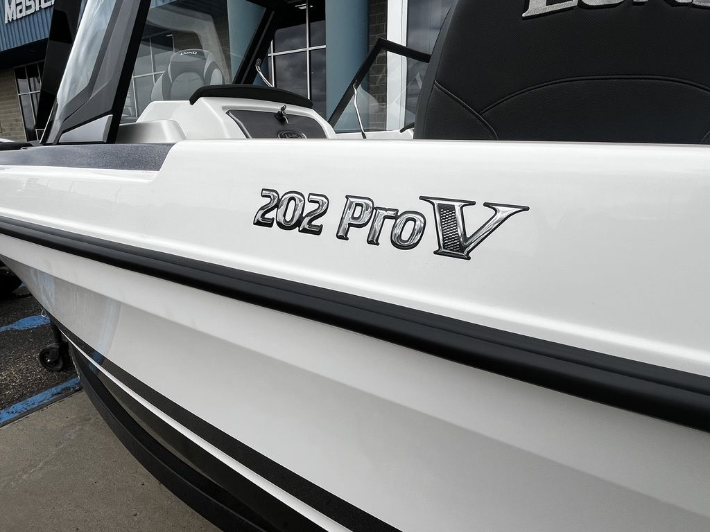 2026 Lund 202 PRO-V GL Sport - Image 3