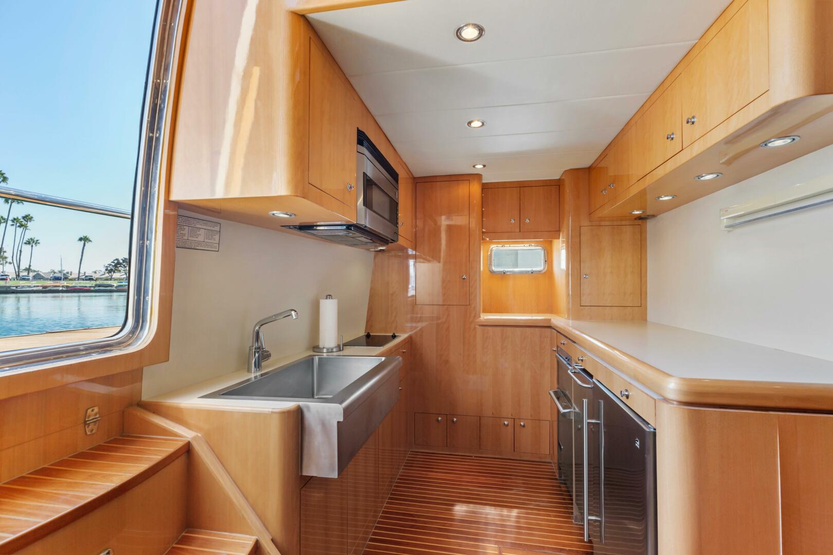 2005 Horizon Custom - Image 69