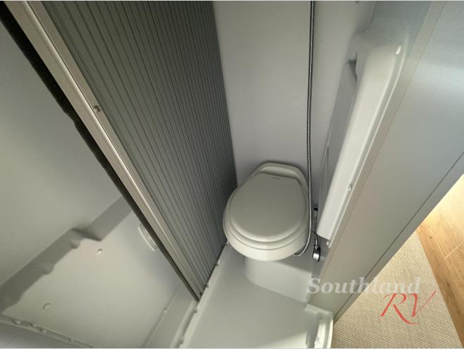 2026 Airstream Rangeline Base - Image 26