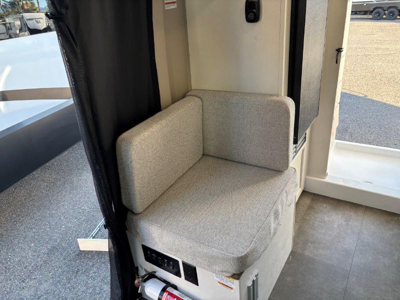 2026 Entegra Coach Arc 18C - Image 12