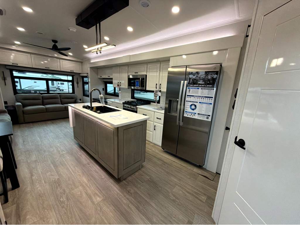 2027 JAYCO PINNACLE 39FBRL - Image 11
