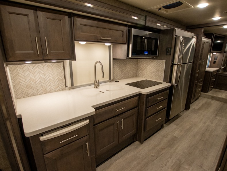 2022 Thor Motor Coach Palazzo 37.4 - Image 7