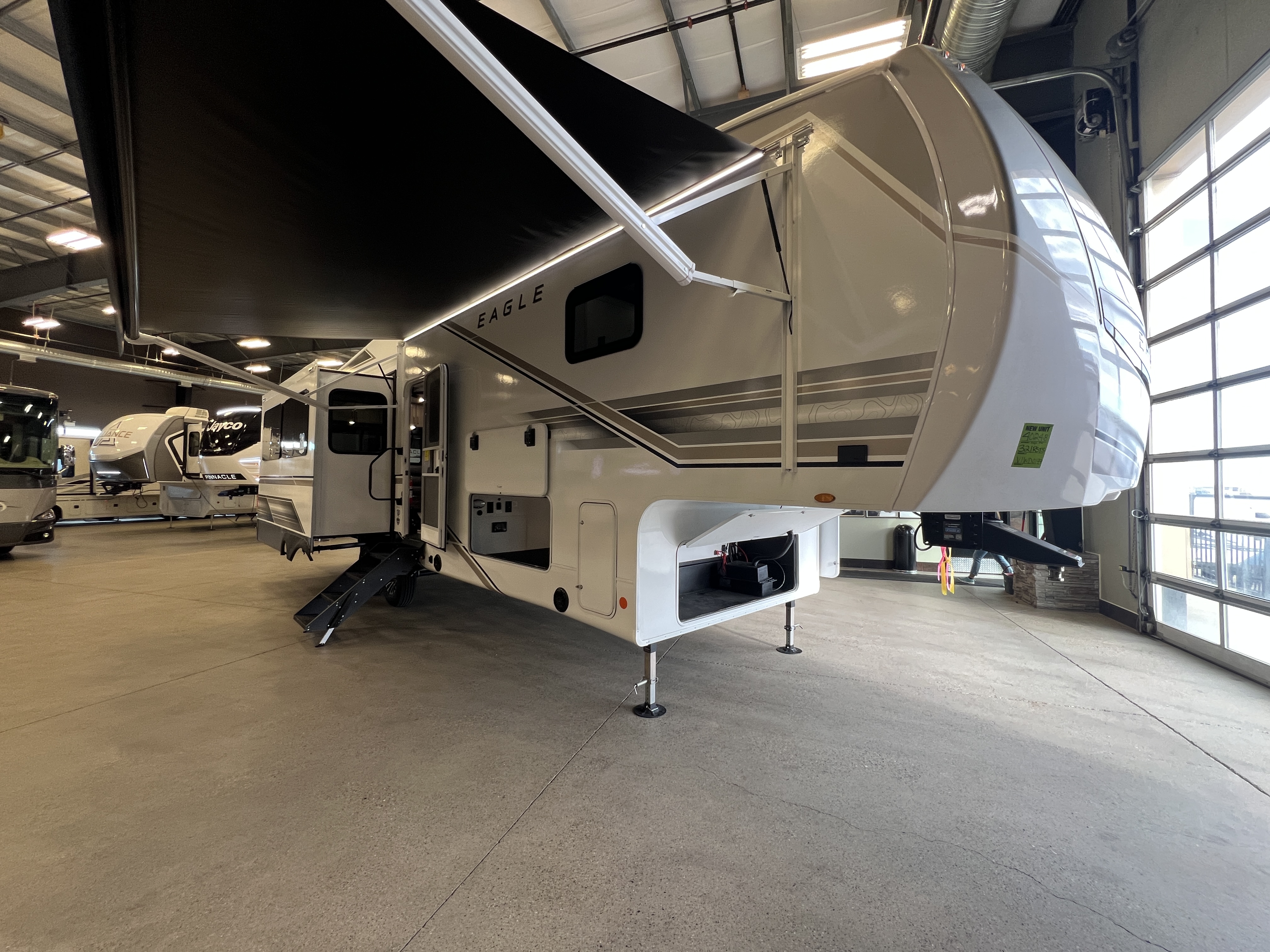 2027 Jayco Eagle 321RSTS - Image 1