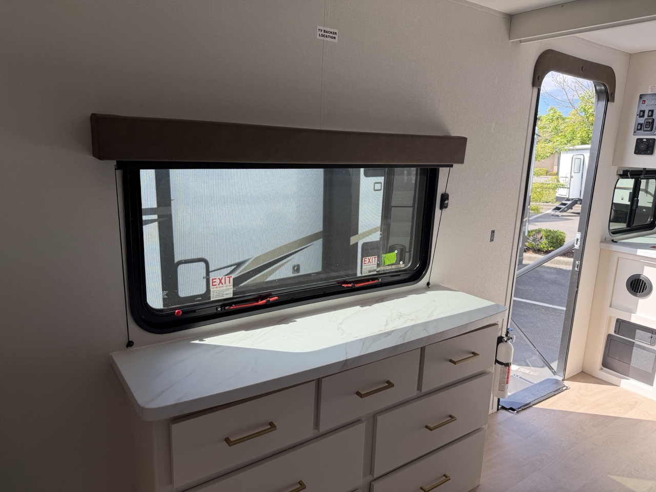 2026 Grand Design Transcend 335BHT - Image 24