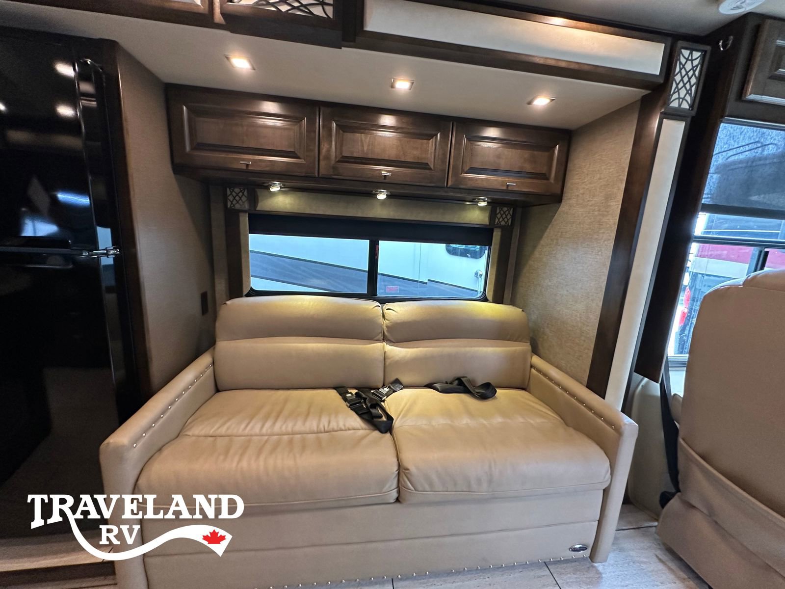 2019 Tiffin Allegro Breeze 31 BR - Image 38