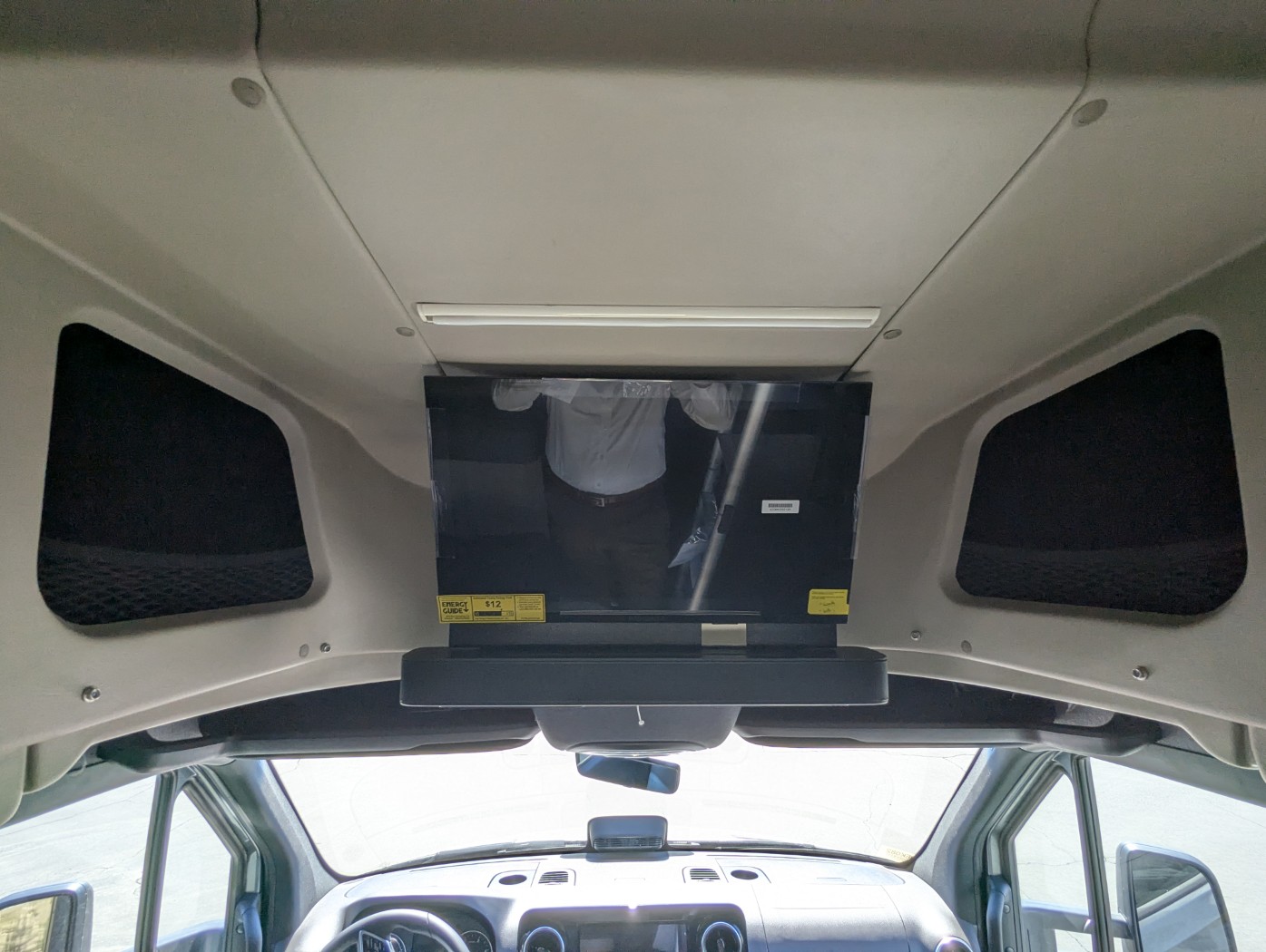 2027 Winnebago EKKO Sprinter 23B – Pop-Top AWD - Image 7