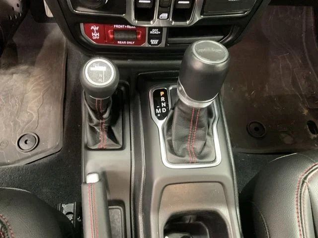 2022 Jeep Gladiator Crew Cab Rubicon 4WD - Image 20