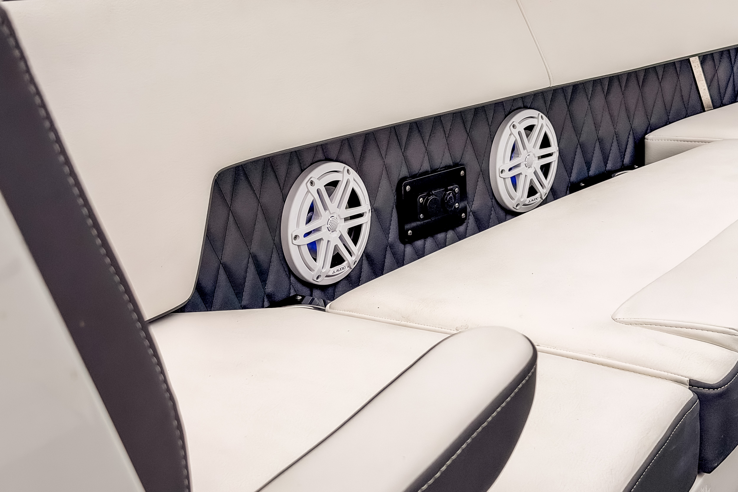 2022 Monterey 378SS - Image 27
