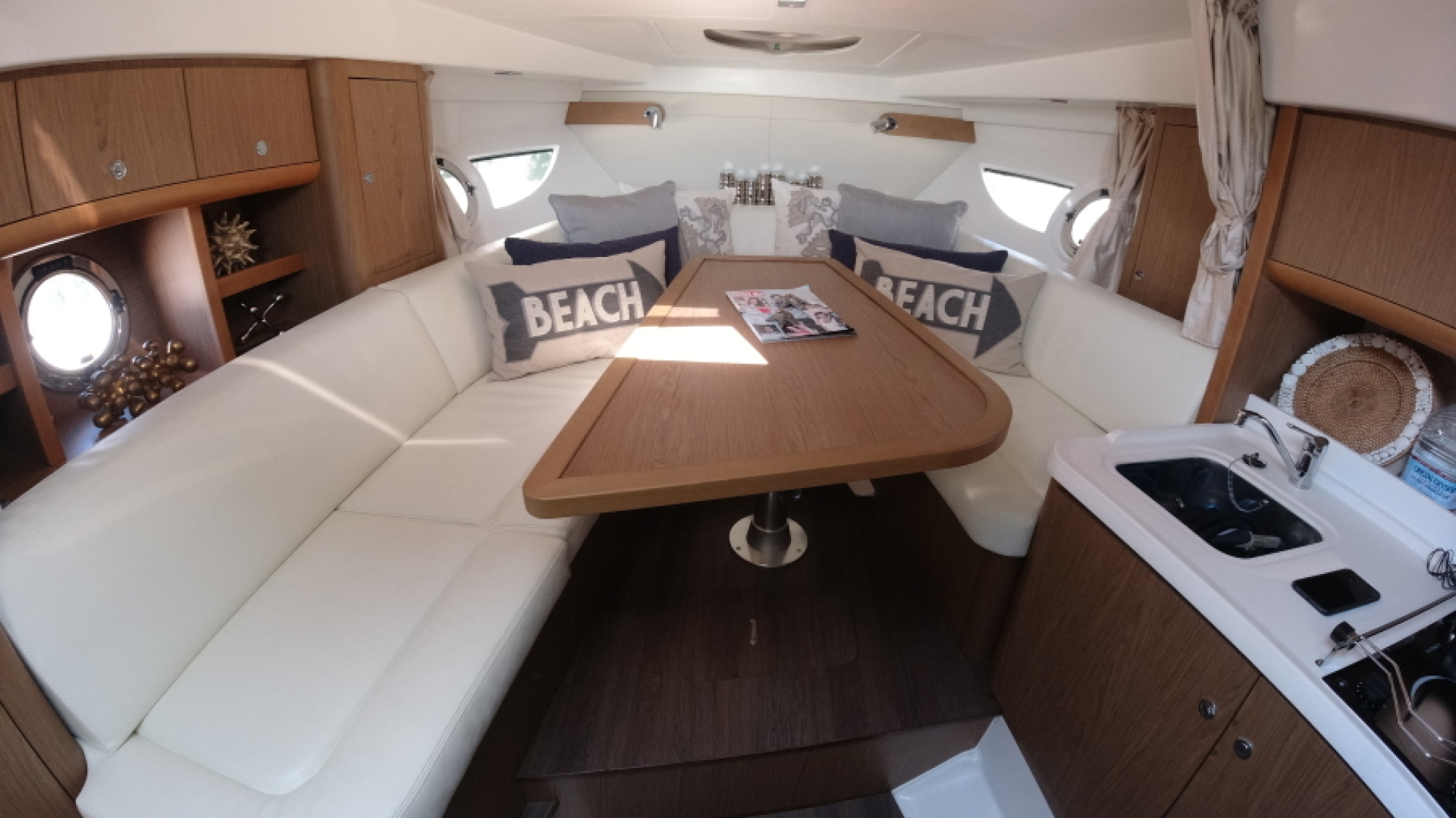 2016 Beneteau Gran Turismo 35 - Image 17