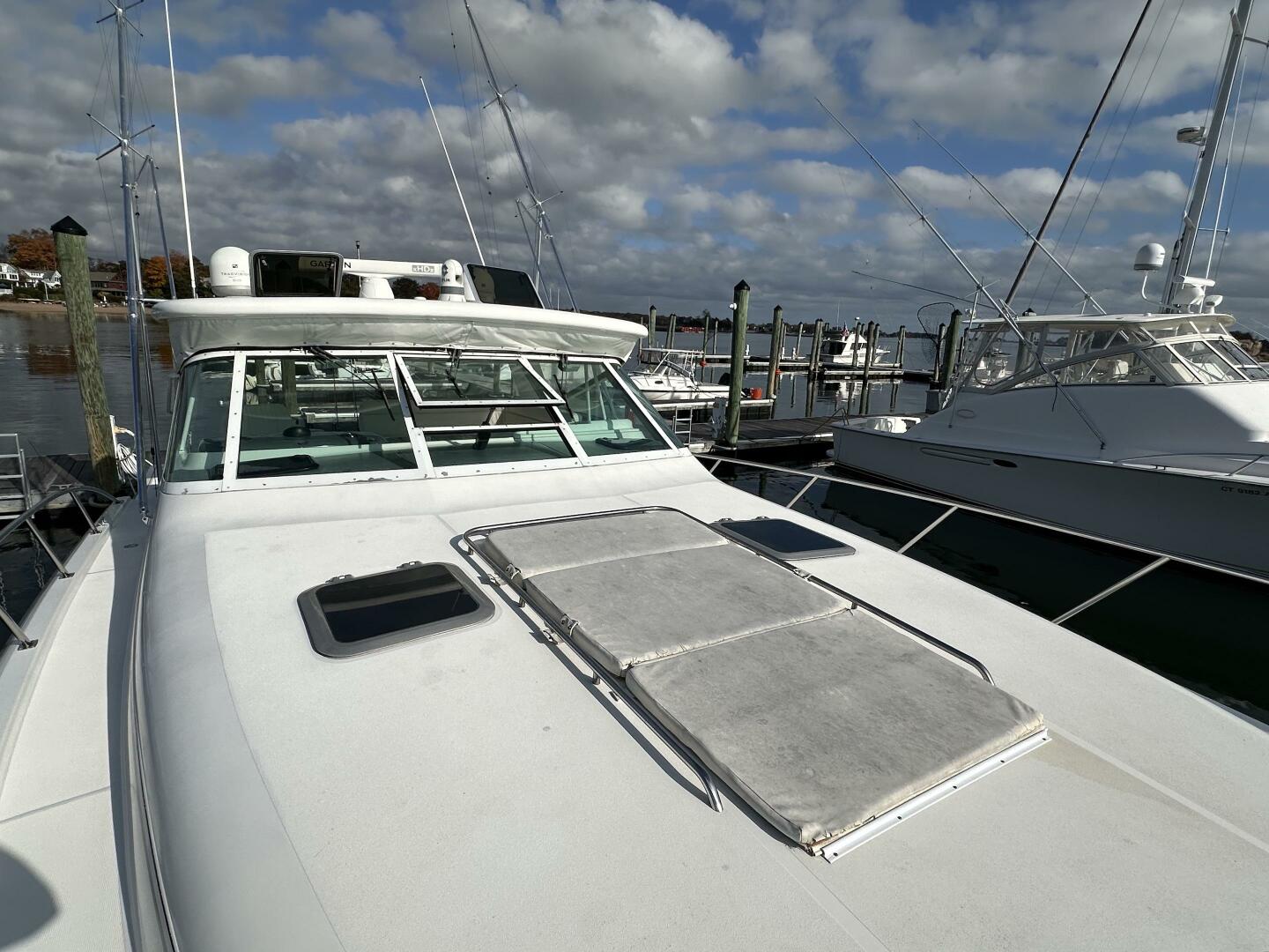 2001 Tiara Yachts 4300 Open - Image 20