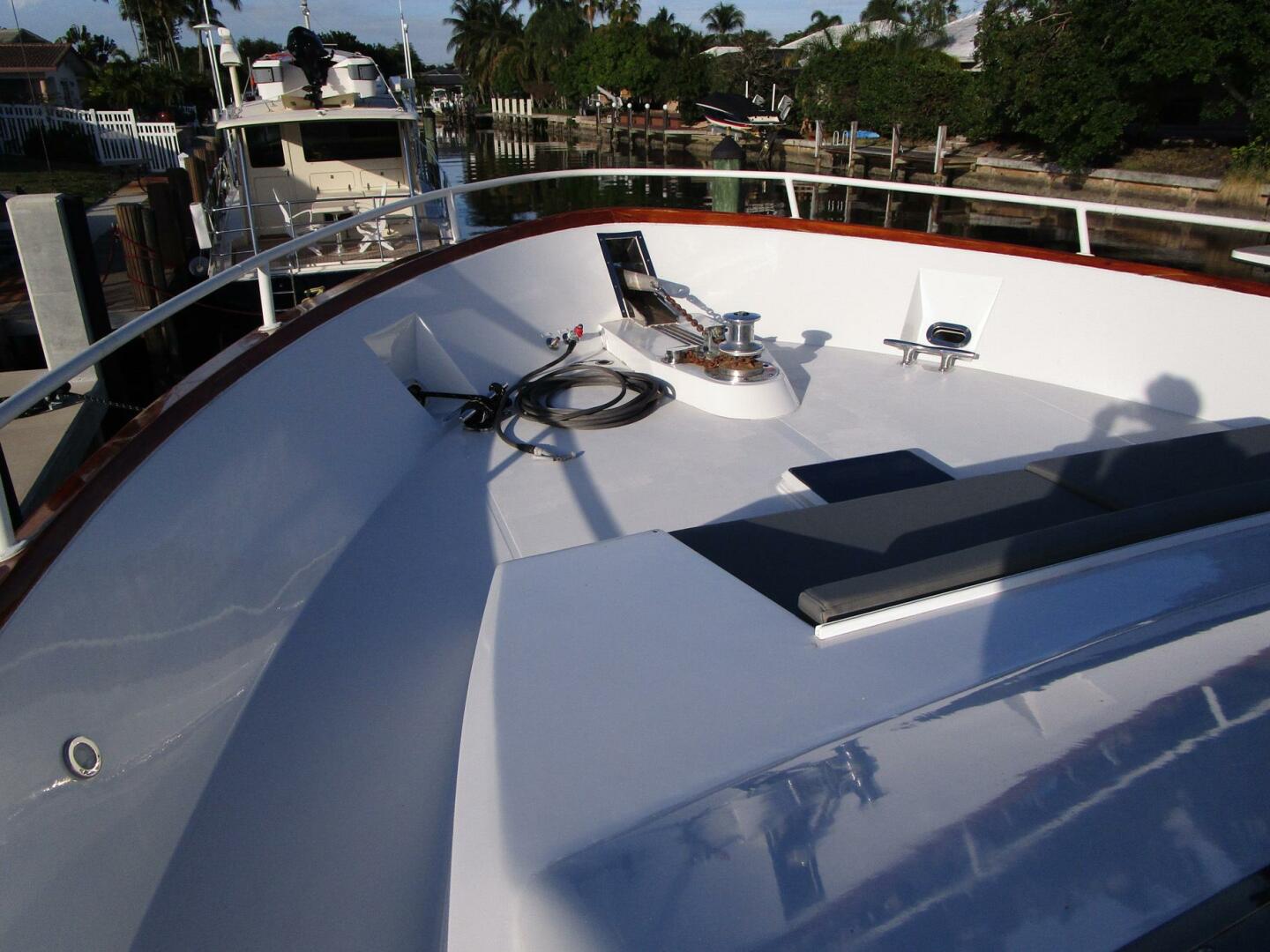 1990 Viking Cockpit Motor Yacht - Image 38