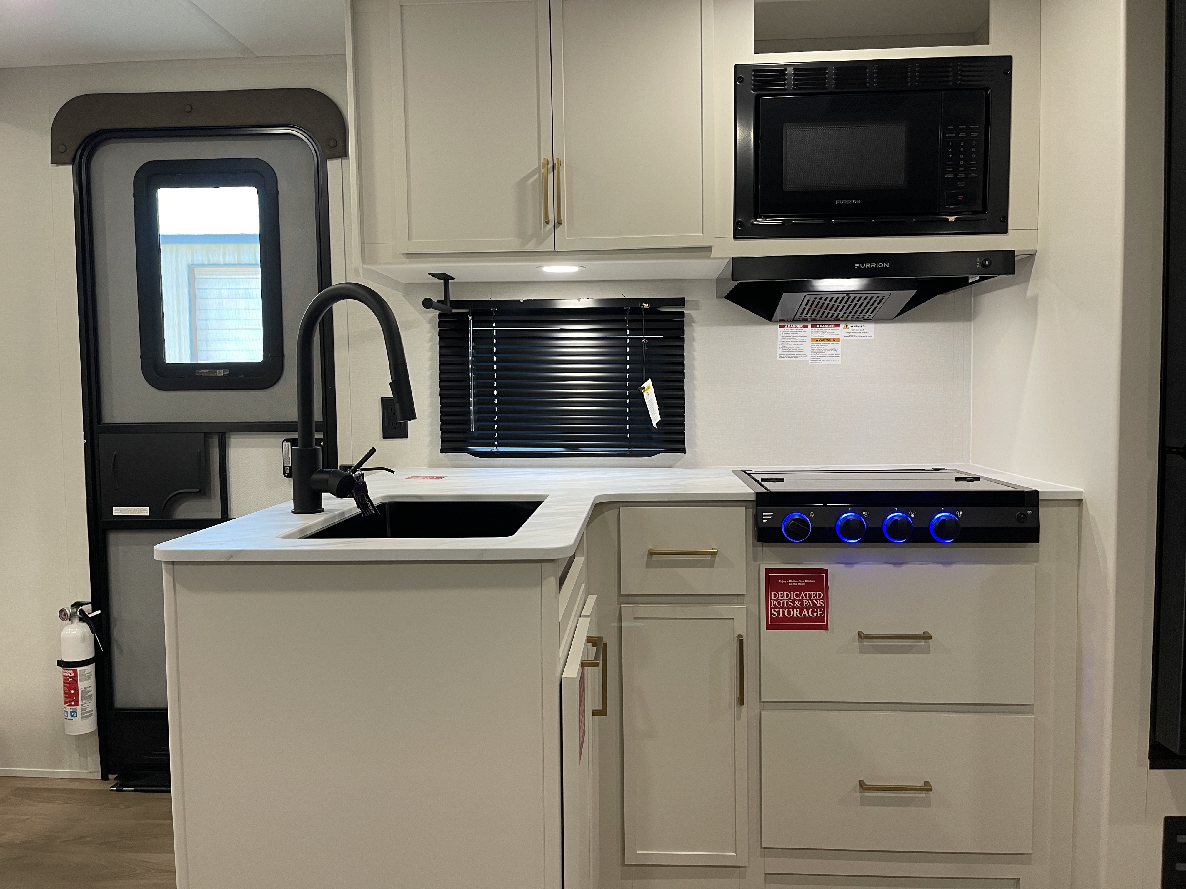 2027 Grand Design Transcend XPLOR 27DBX - Image 22