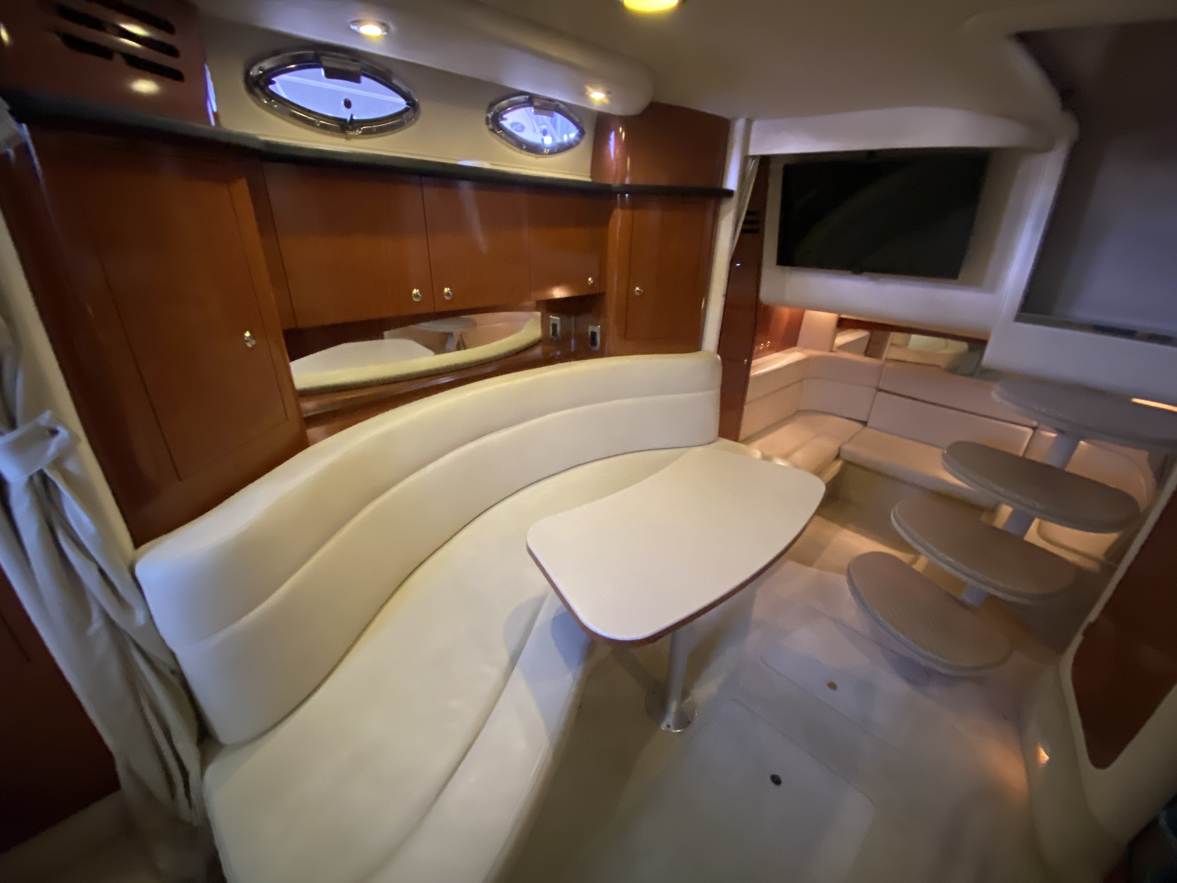 2004 Sea Ray Sundancer 320 - Image 34