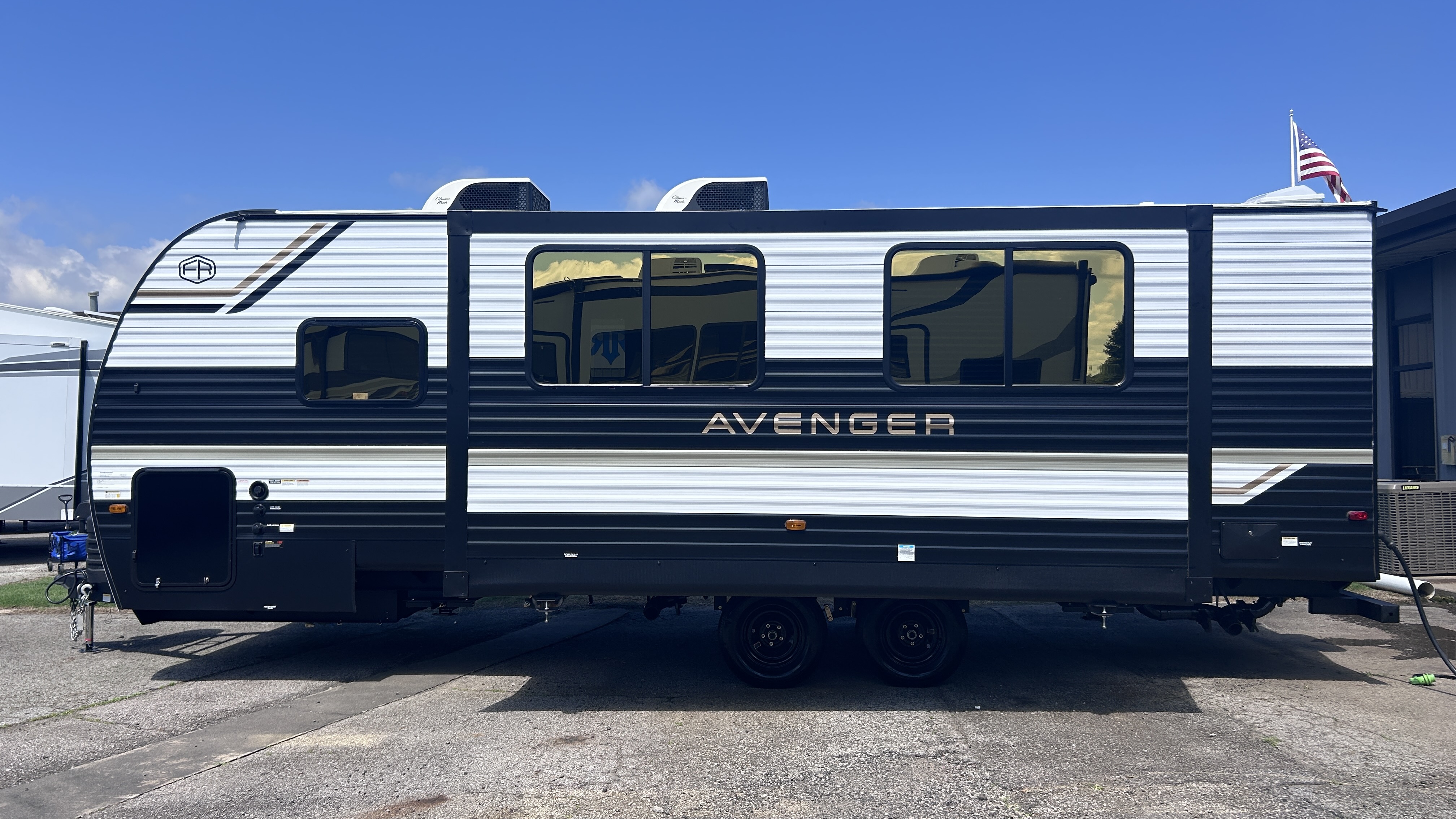 2026 Prime Time Avenger 25DBS - Image 5