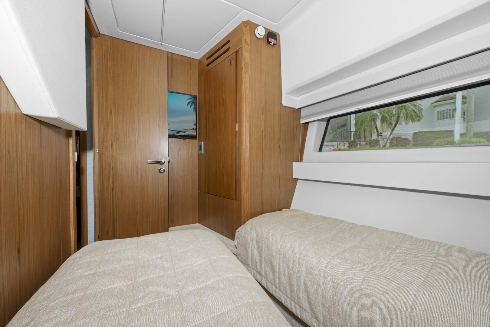 2023 Tiara Yachts EX 60 - Image 76