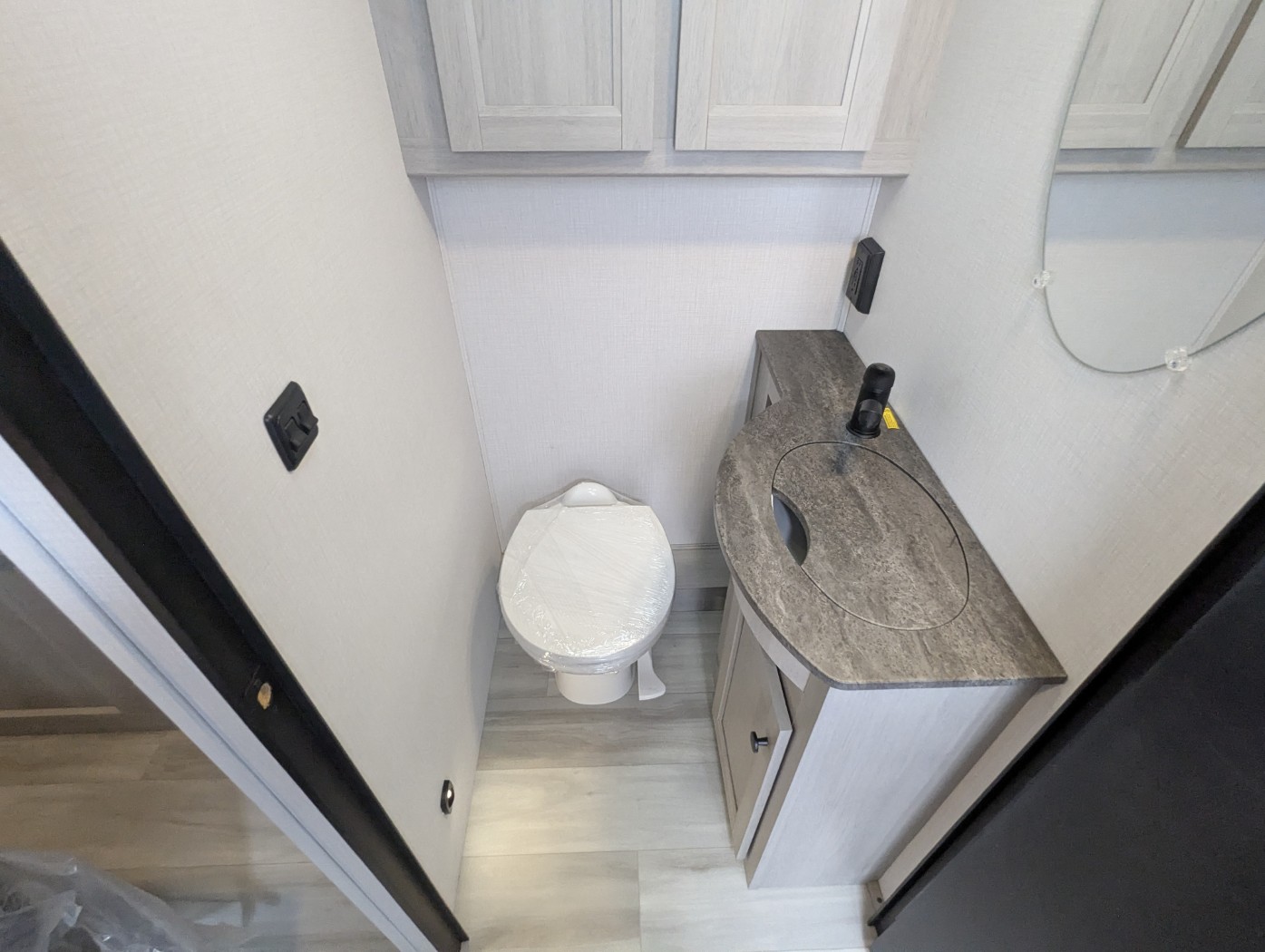 2027 Forest River Solera 32DSK - Image 31