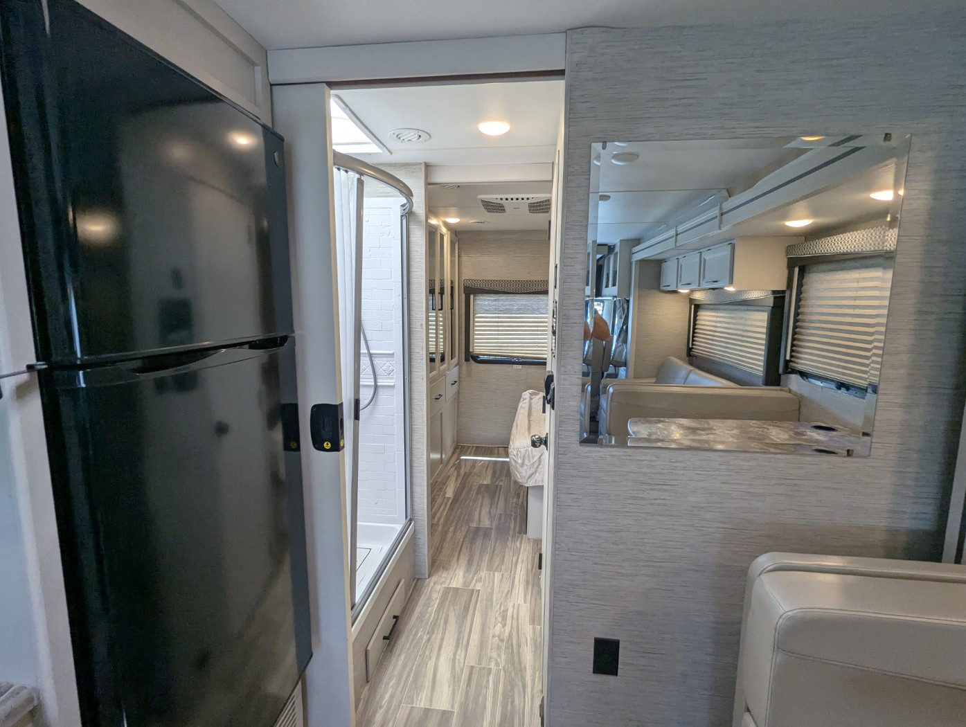 2022 Thor Motor Coach A.C.E. 30.3 - Image 19