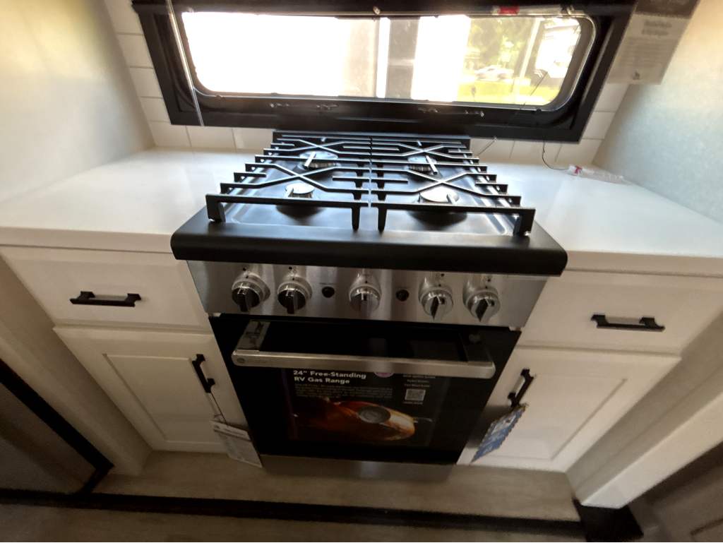 2026 JAYCO PINNACLE 39FLOK - Image 11