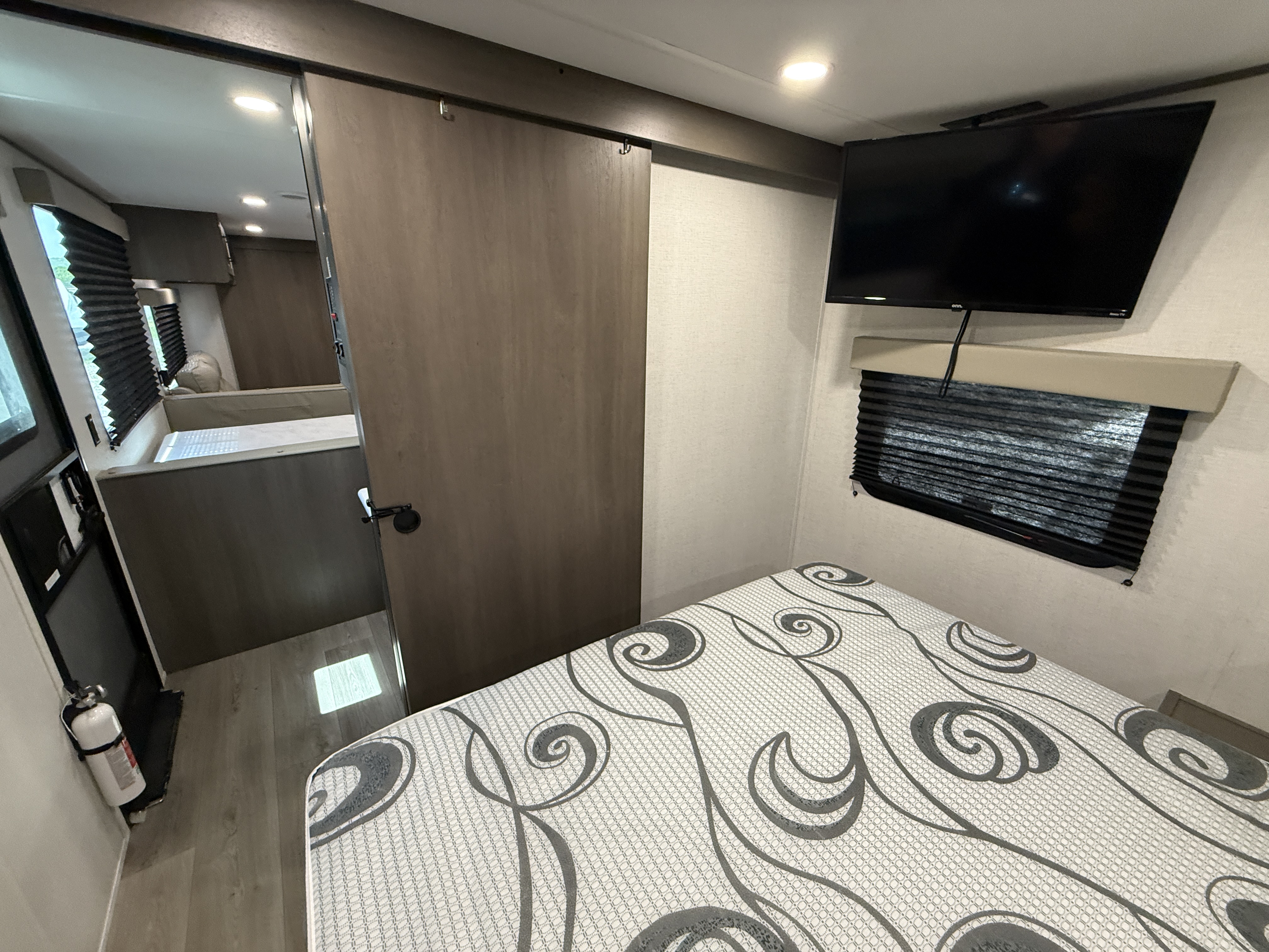 2025 Grand Design Transcend XPLOR 26RBX - Image 16