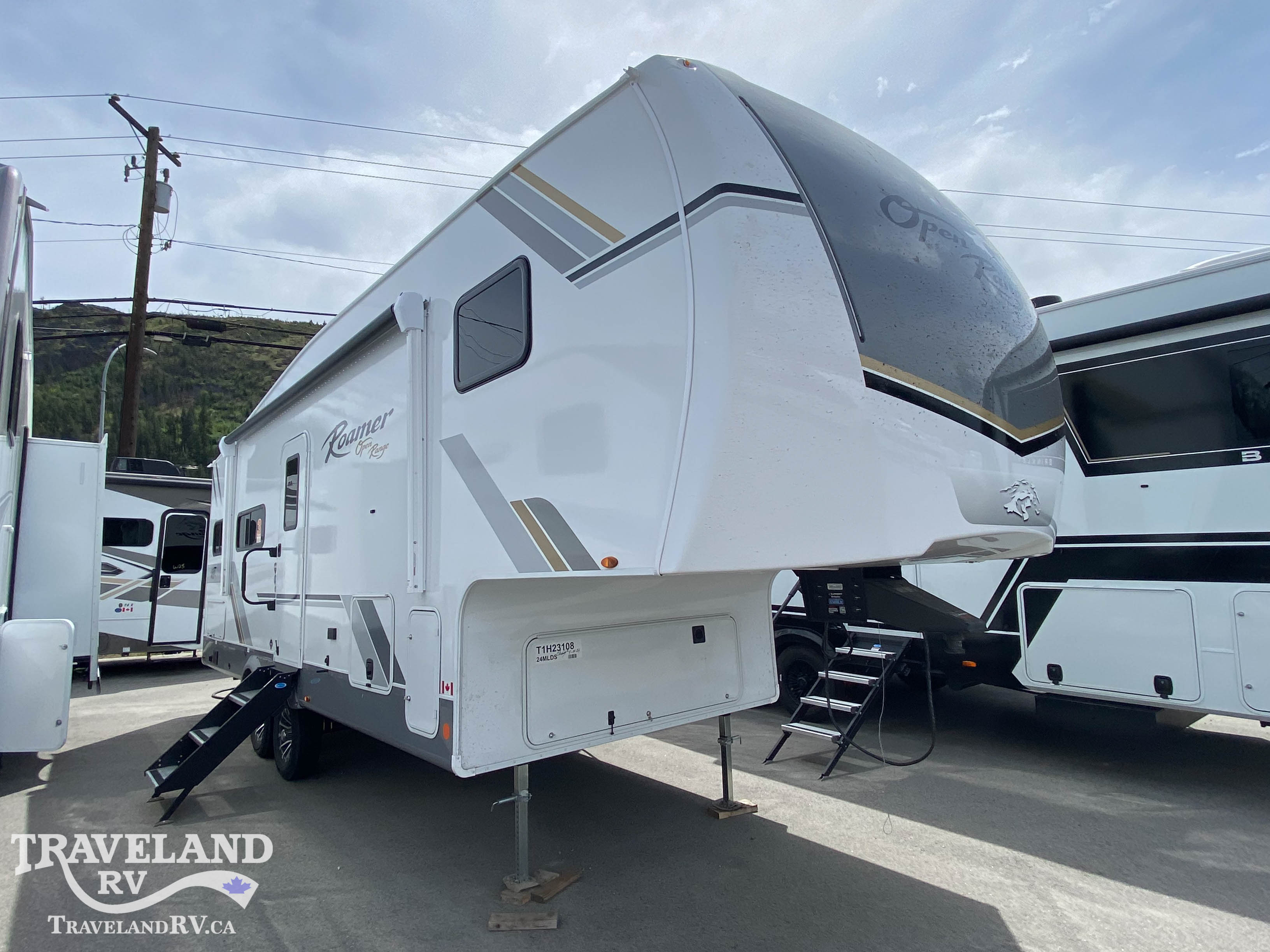 2026 Highland Ridge Roamer Light Duty 24MLDS - Image 1