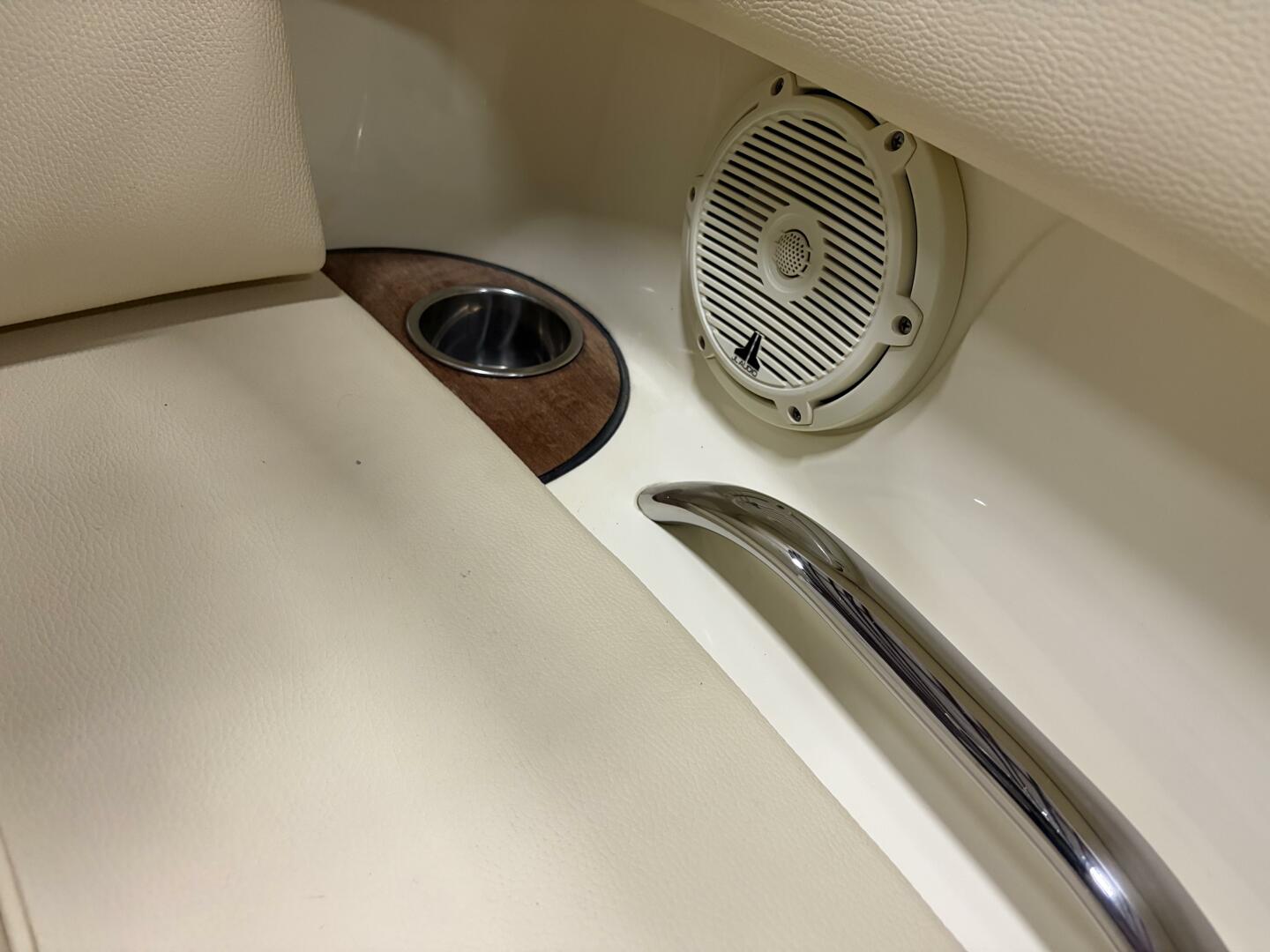2020 Chris-Craft - Image 21
