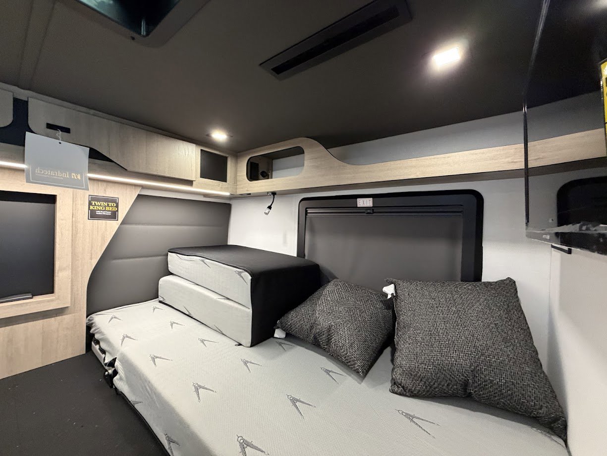 2026 Grand Design Lineage Series M 25TK - Image 45