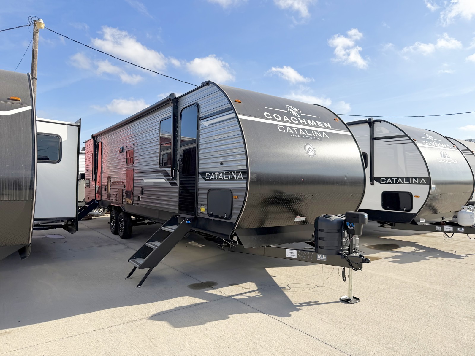 2026 COACHMEN 333DORM - Image 1