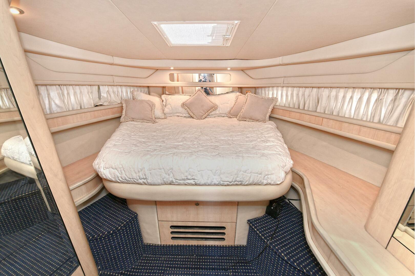 2000 Sea Ray 460 Sundancer - Image 38