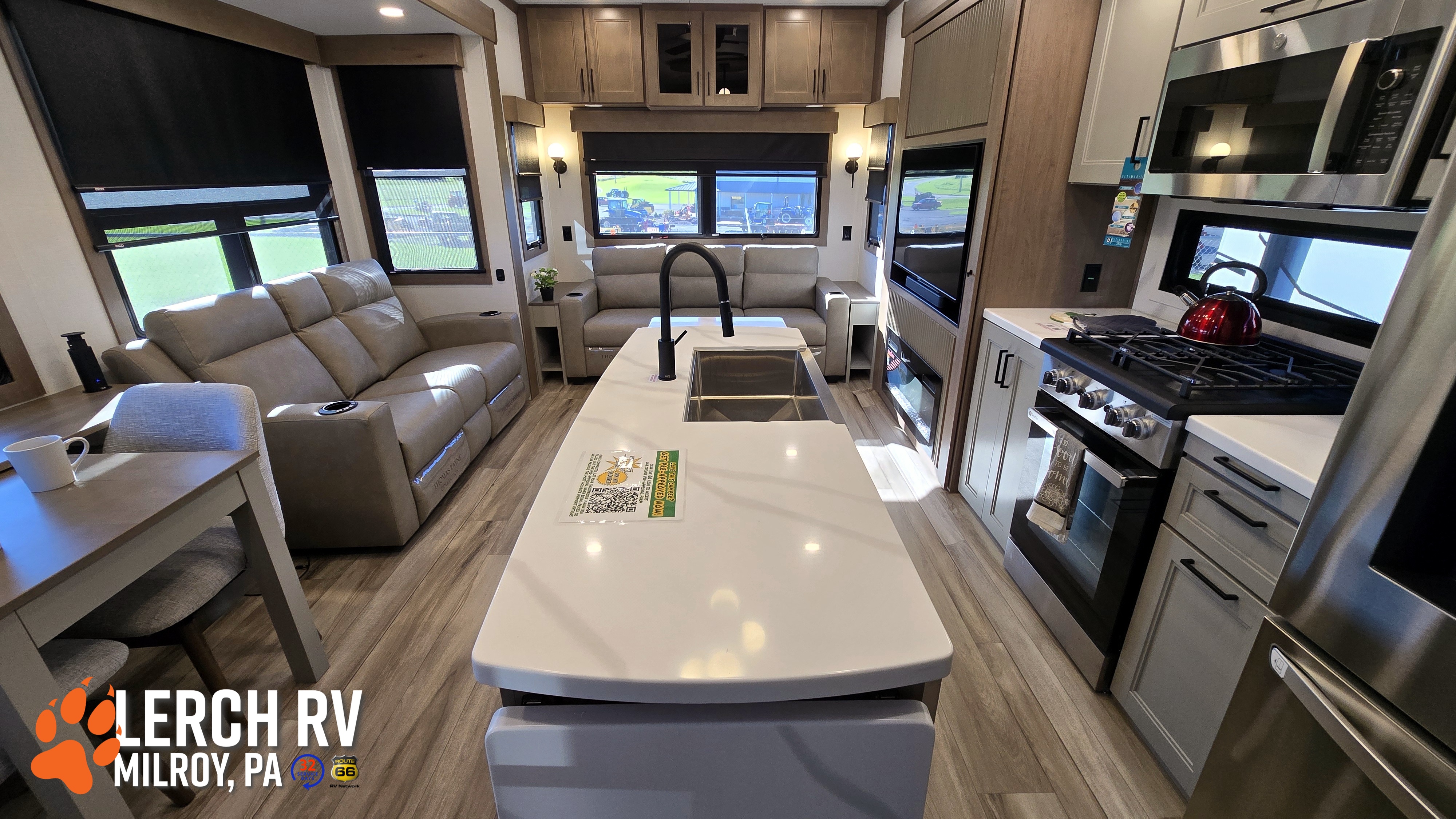 2027 KZ RV Durango Gold G366FBQ - Image 16