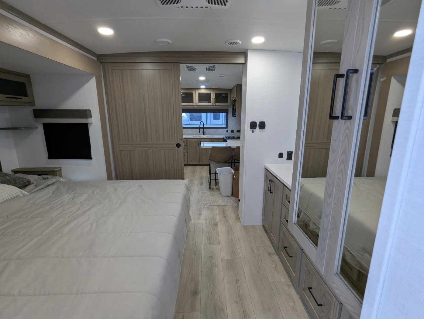 2026 Forest River Rockwood Signature 8263MBR - Image 30