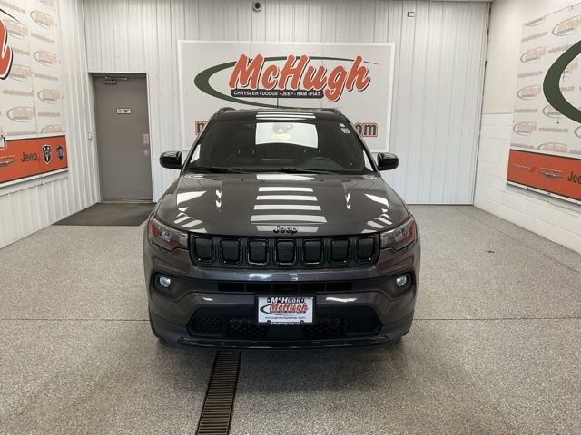 2022 Jeep Compass Utility 4D Altitude 4WD - Image 2