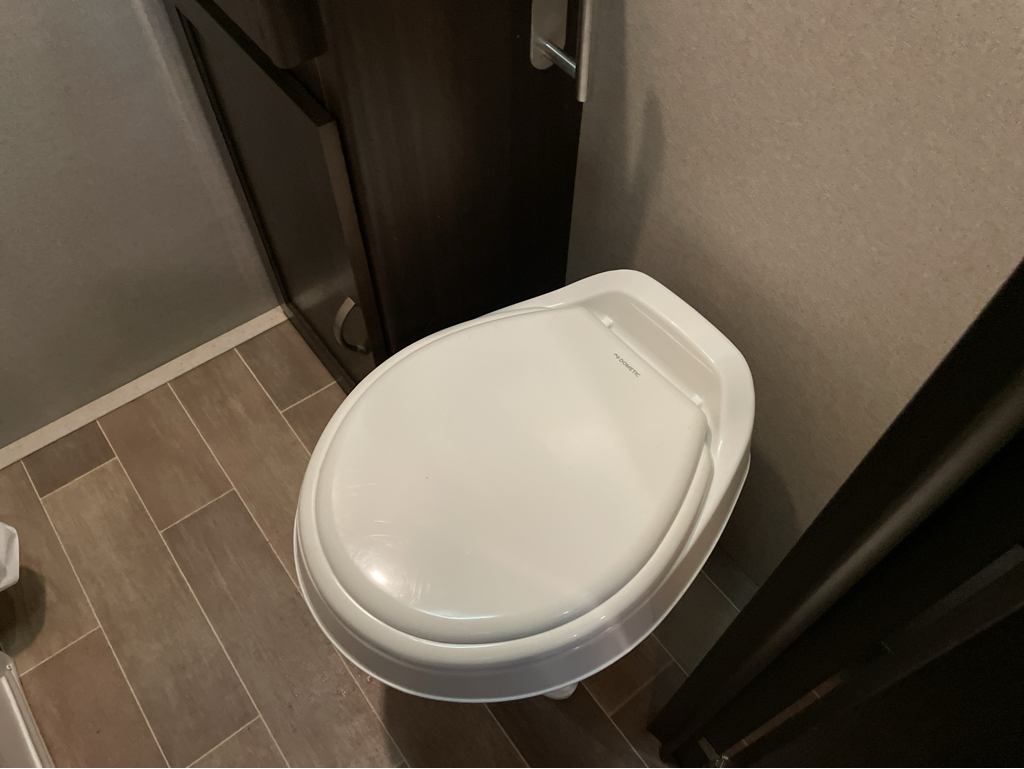 2019 Keystone Springdale Mini 1800BH - Image 14