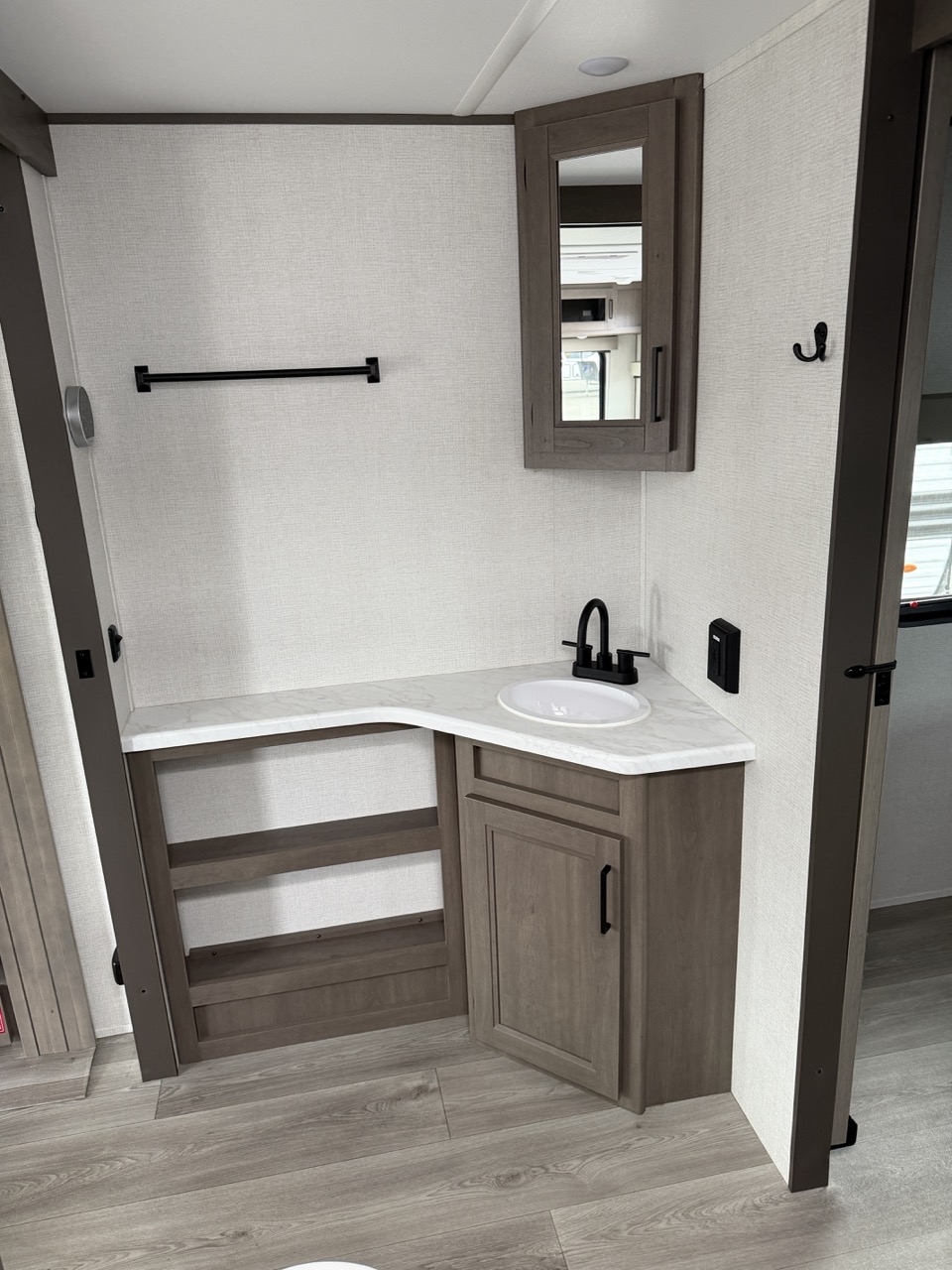 2026 Grand Design Transcend 245RLT - Image 12
