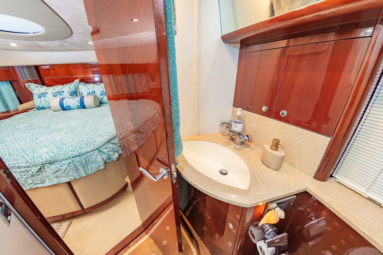 2006 Princess 75 - Image 84