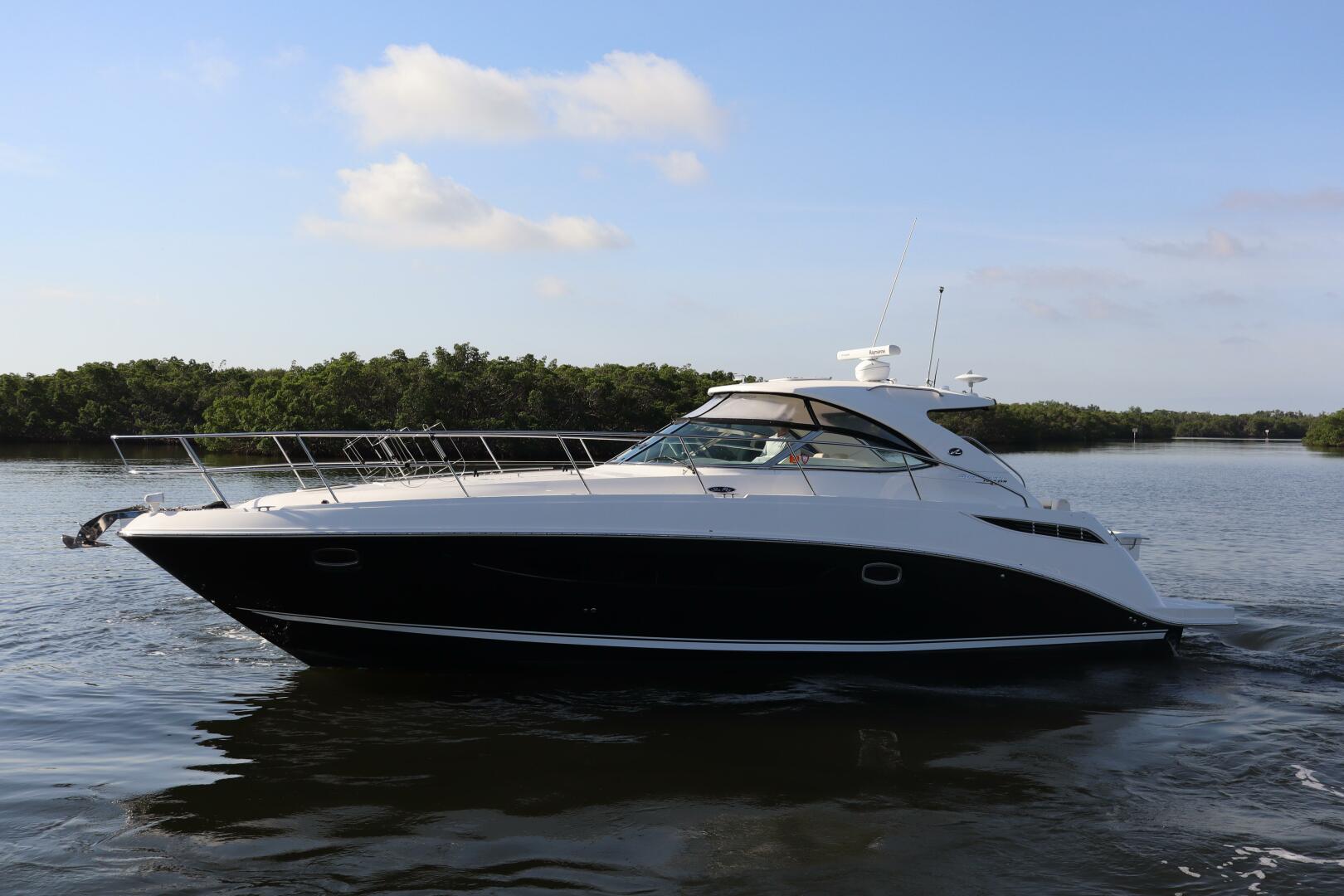 2015 Sea Ray 410 Sundancer - Image 50