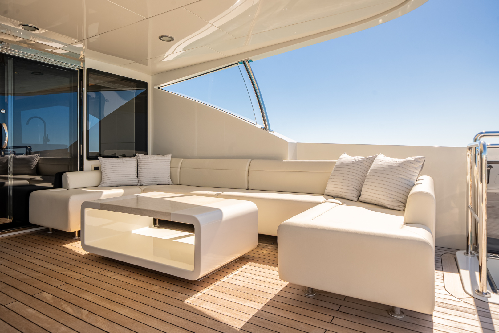 2022 Ocean Alexander 37L - Image 92